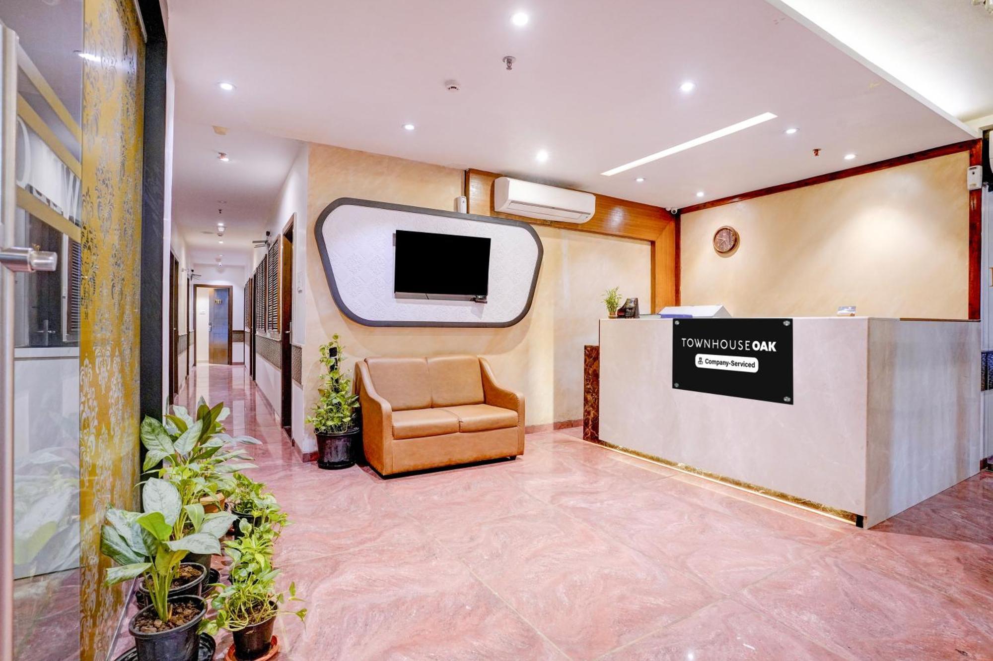 Super Townhouse Oak Times Square Le Western Mumbai Luaran gambar