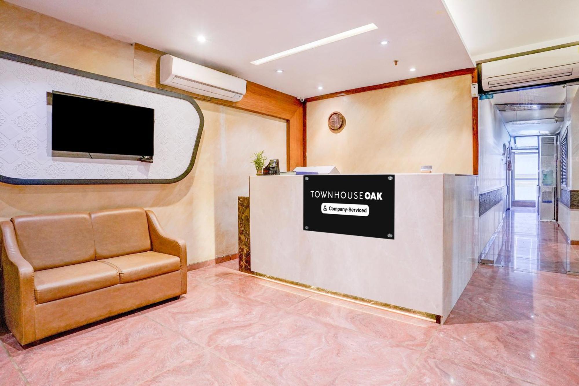 Super Townhouse Oak Times Square Le Western Mumbai Luaran gambar